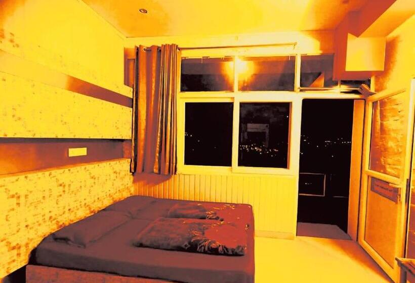 سوییت با چشم‌انداز کوه, The Himalaya Retreat Resort, Experience Nature In The Lap Of Himalayas
