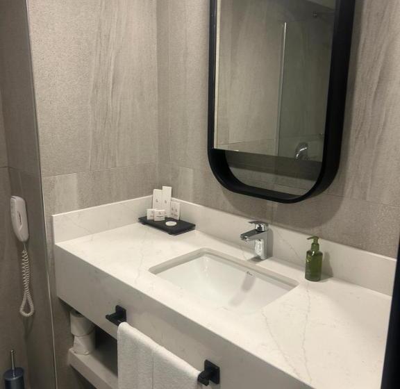 اتاق استاندارد سه تخته با چشمانداز استخر, Vox Maris Resort