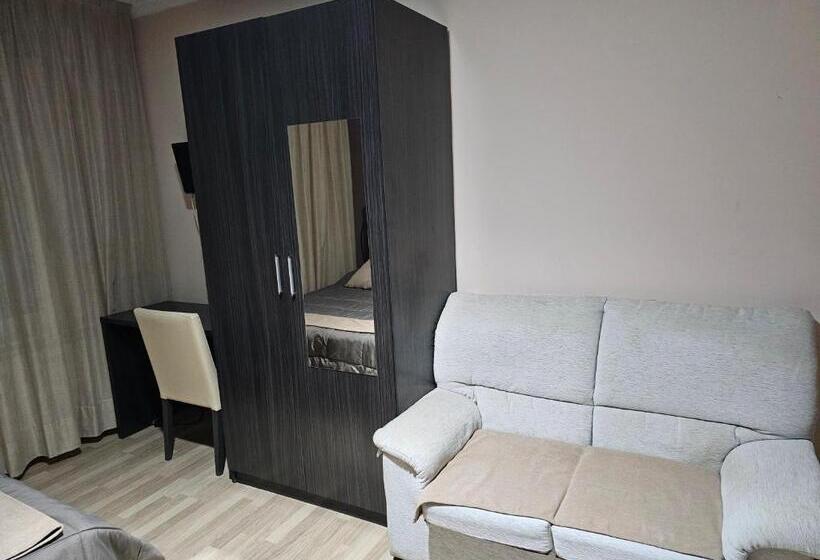 スタンダードルーム, Lengüetero S.l