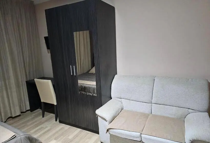 Habitació Estàndard, Lengüetero S.l