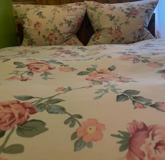 اتاق استاندارد, Stebucklas