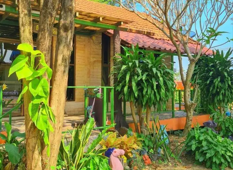 Standard-huone, โรงแรมวรรณิดา การ์เด้น รีสอร์ท