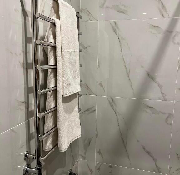 标准间, хмеляр