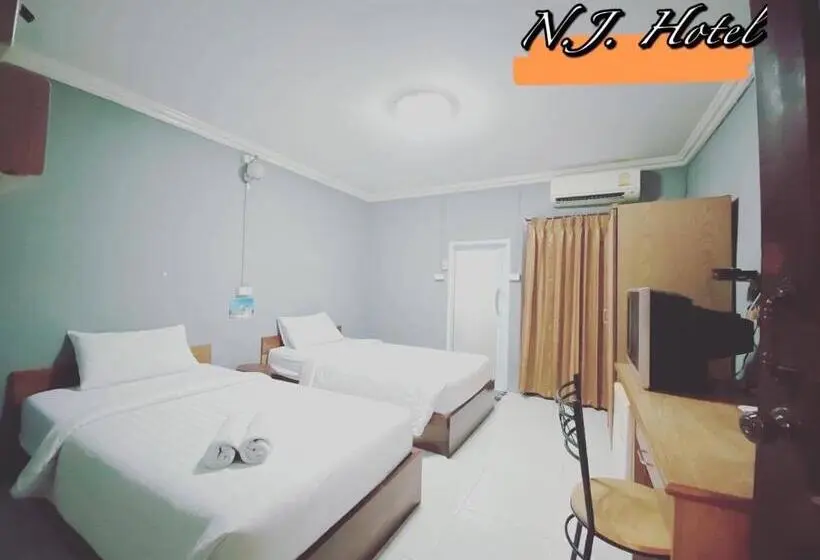 Standard-huone Parveke, โรงแรมเอ็น.เจ. ธาตุพนม