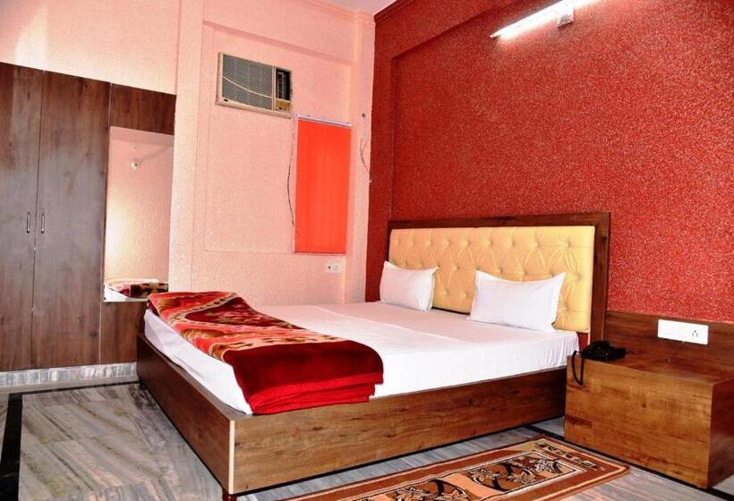 חדר דלוקס, Royal Guest House, Gaya