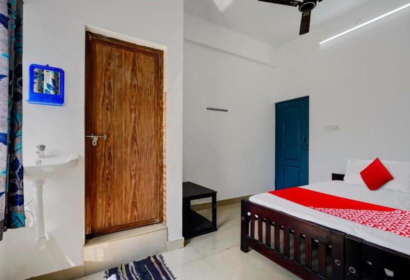 트리플 클래식 룸, Oyo Jk Homes