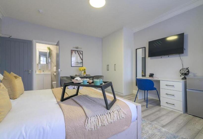 스탠다드 룸 킹사이즈 침대, 12 Elmwood