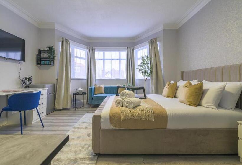 스탠다드 룸 킹사이즈 침대, 12 Elmwood