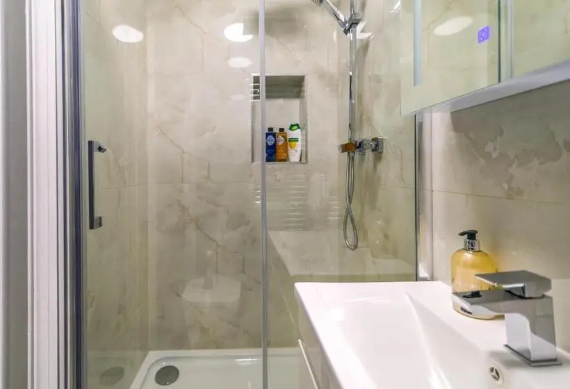 Deluxe-huone, 12 Elmwood