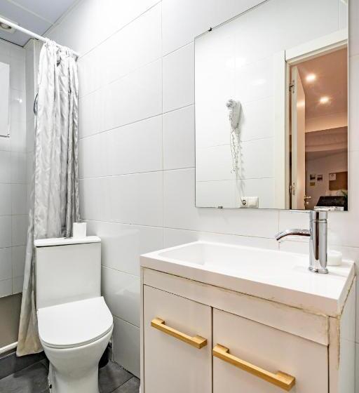 اتاق استاندارد با سرویس بهداشتی مشترک, Rooms Jardín Botánico