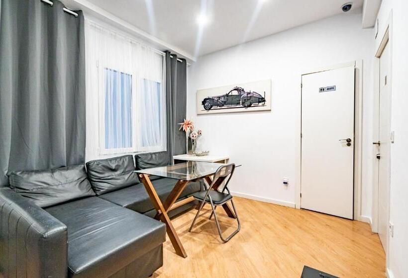 اتاق استاندارد یک تخته با سرویس بهداشتی مشترک, Rooms Jardín Botánico