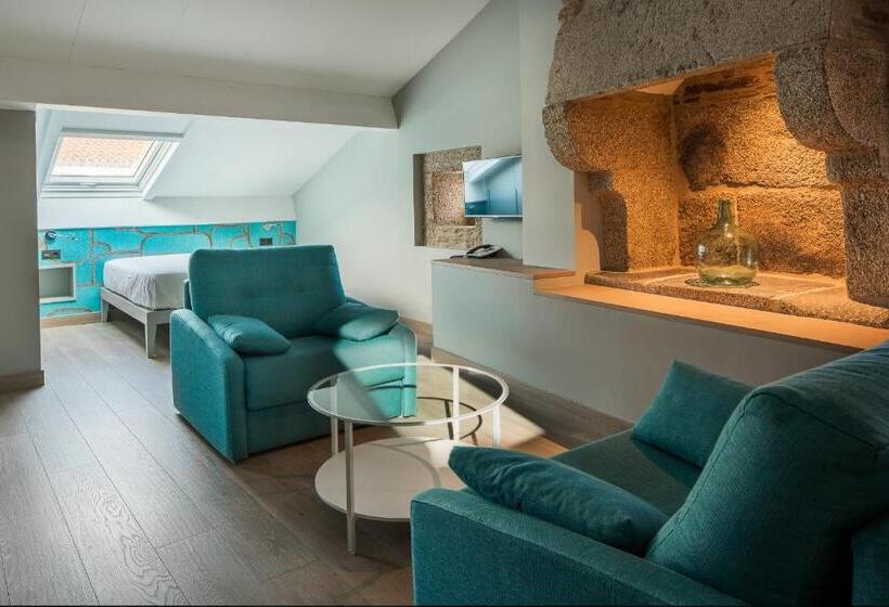 デラックスファミリールーム, Atalaia