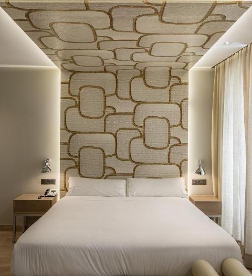 デラックスルーム, Atalaia