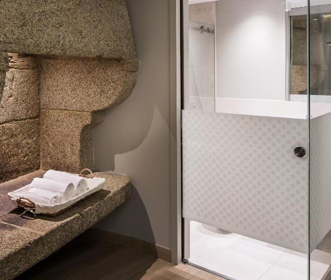 デラックスルーム, Atalaia