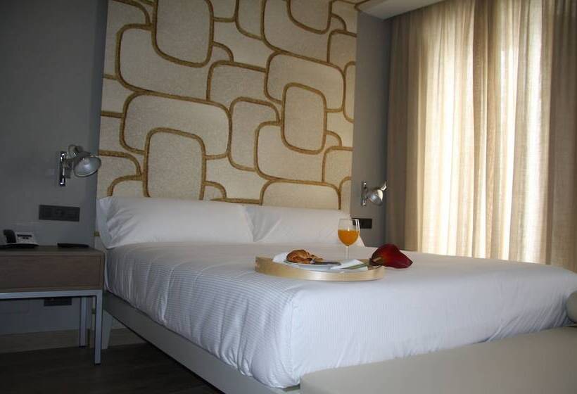 １ベッドルームのデラックスアパートメント, Atalaia