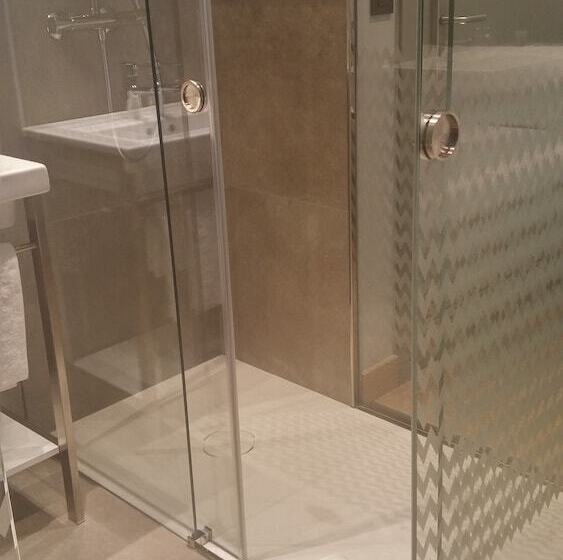 スタンダードルーム, Atalaia