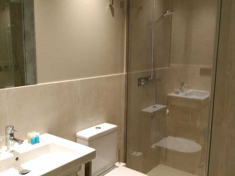 スタンダードルーム, Atalaia