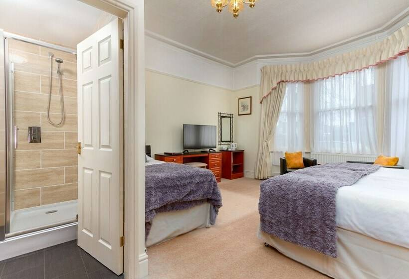 ファミリールーム, The Limes