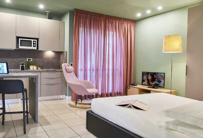 استودیوی لوکس, Residence Leopoldo