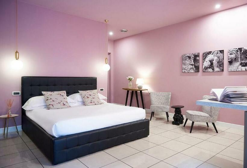 استودیوی لوکس, Residence Leopoldo