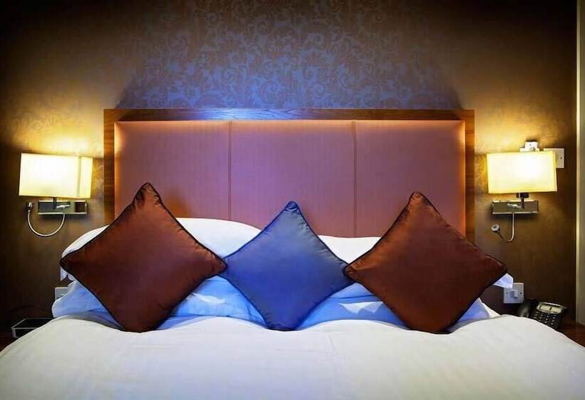 家庭套房, 315 Bar & Restaurant