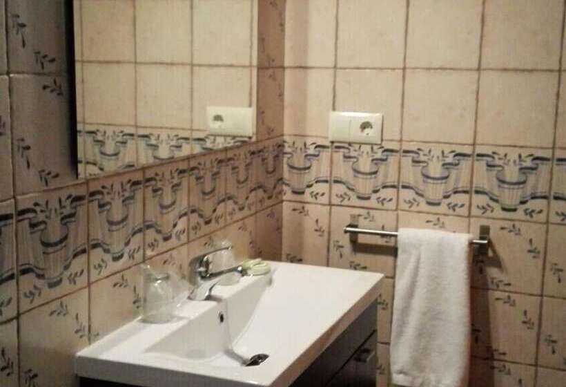 غرفة قياسية, Duque De Gredos