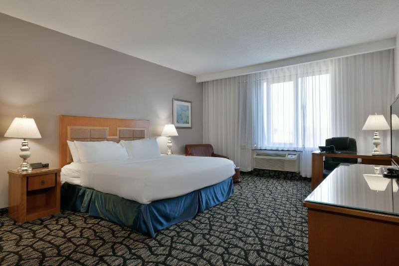 스위트 킹사이즈 침대, Empire Suites