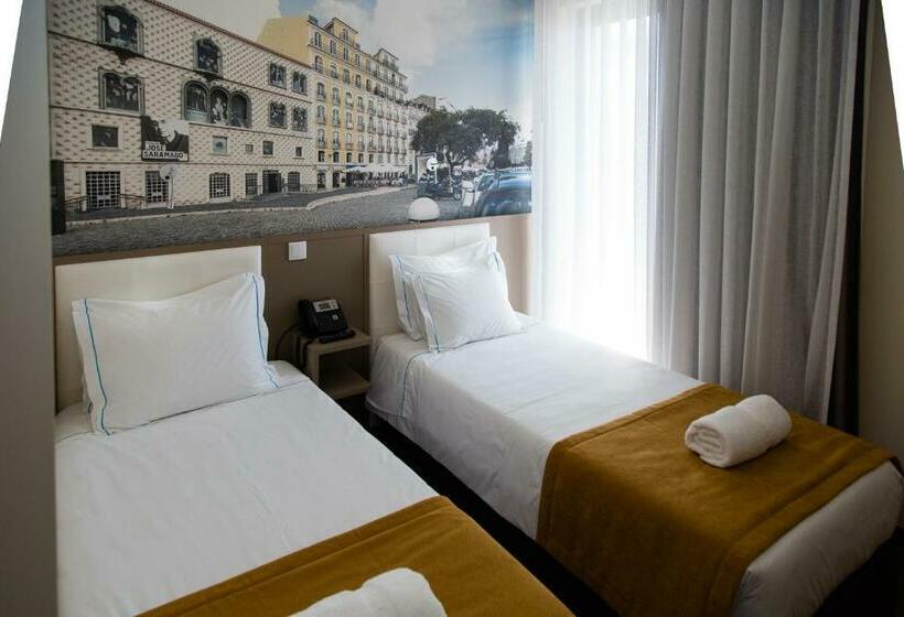 Camera Standard, Fenicius Charme