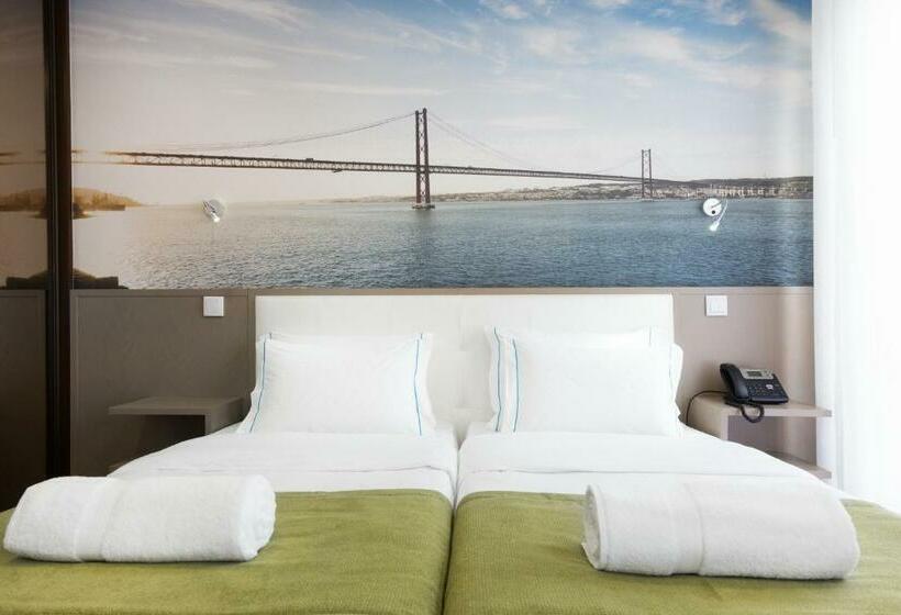 Camera Standard, Fenicius Charme