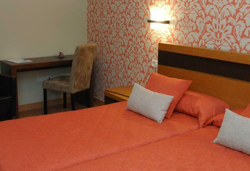 اتاق سوپریور, Hc Siguenza