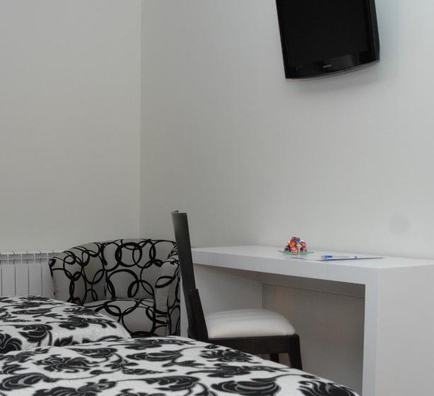 اتاق استاندارد, Hc Siguenza