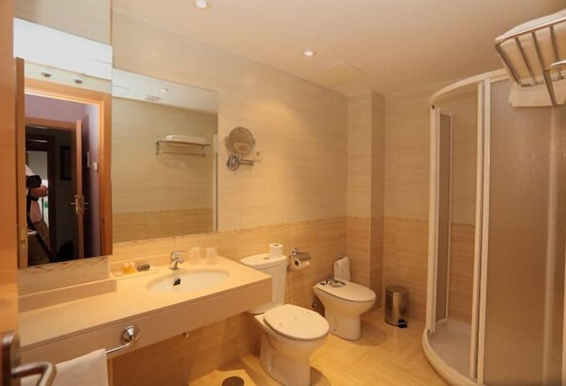 اتاق سوپریور, Hc Siguenza