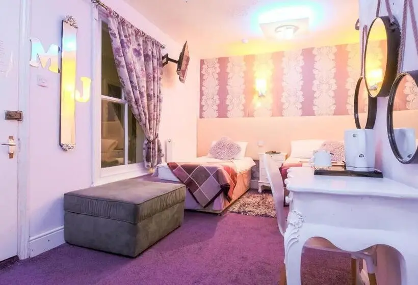Deluxe Kolmen Hengen Huone Merinäkymä, Mj Kingsway, Cleethorpes Seafront