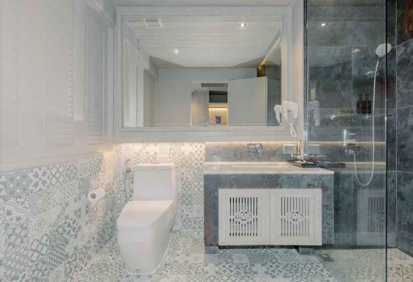 豪华房间, Tide Phuket Beach Front