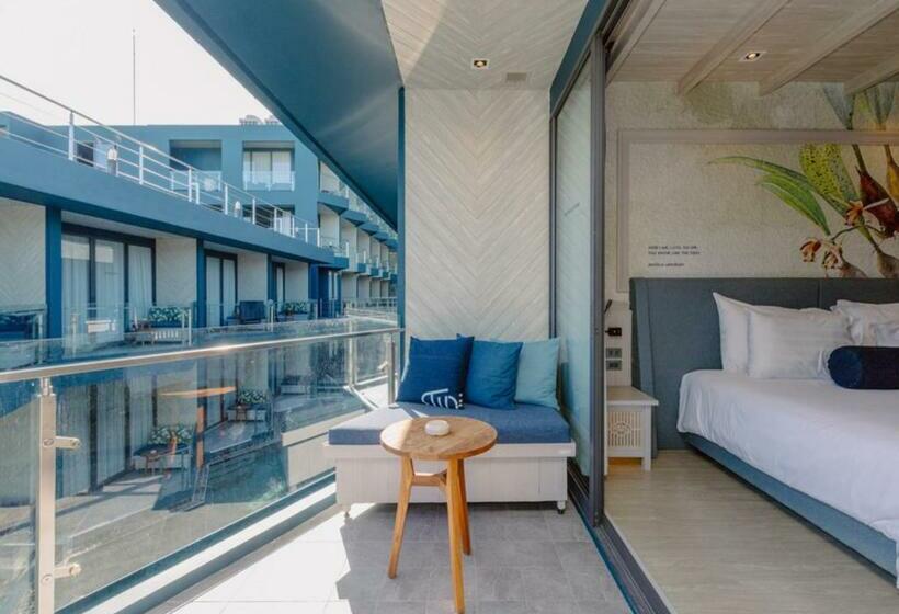 디럭스 룸, Tide Phuket Beach Front