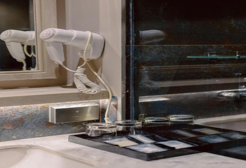 豪华房间, Tide Phuket Beach Front