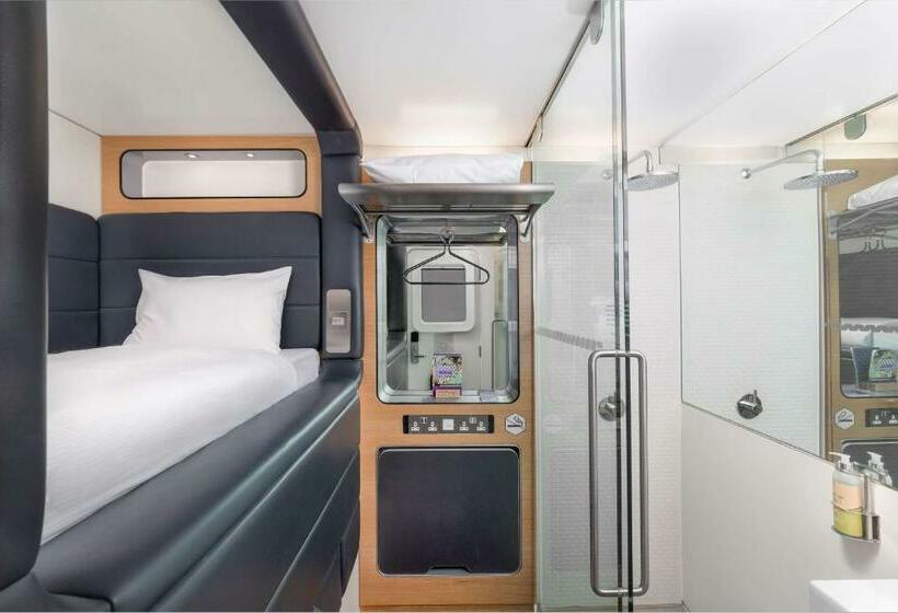标准单人间, Yotelair London Gatwick Airport