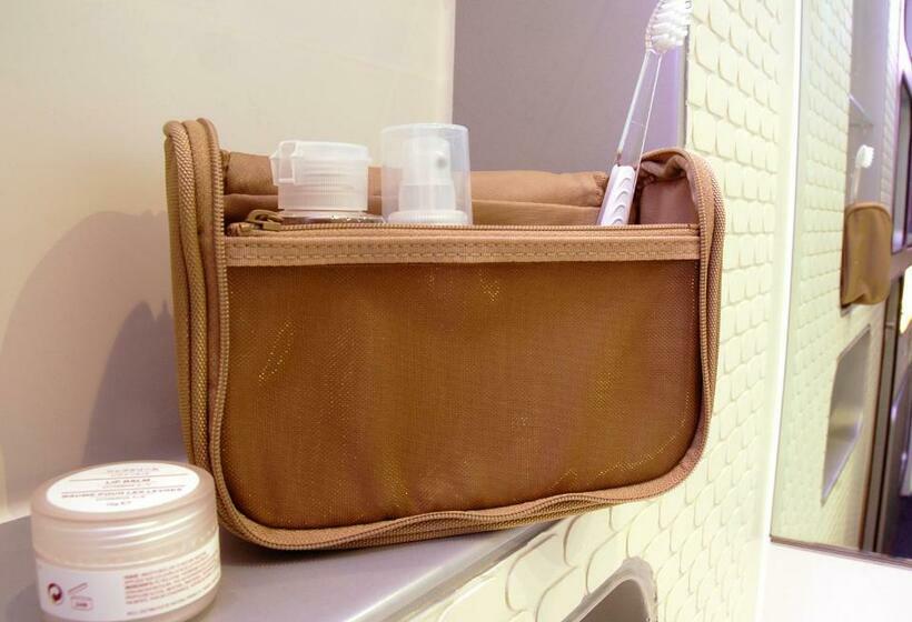 חדר סטנדרט יחיד, Yotelair London Gatwick Airport