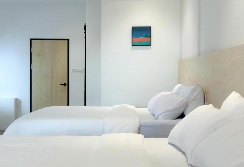 غرفة ديلوكس مزودة بشرفة, Heritage Vacation Inn Balcony