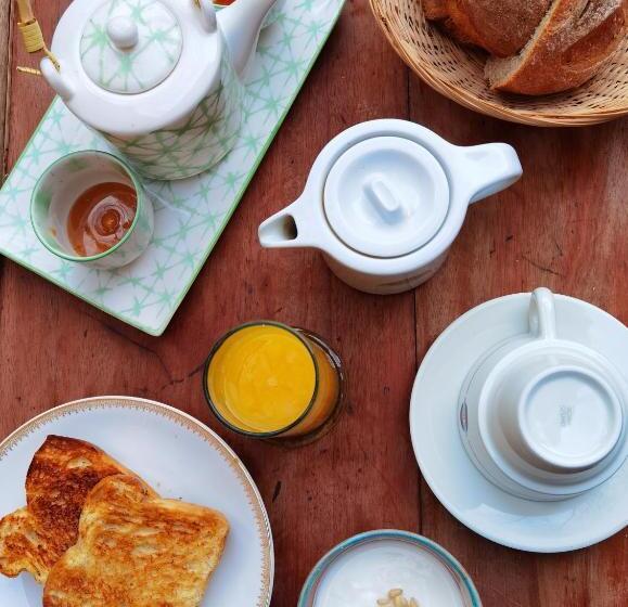 Номер Deluxe, Le 42 Escapade En Provence Petit Déjeuner En Option