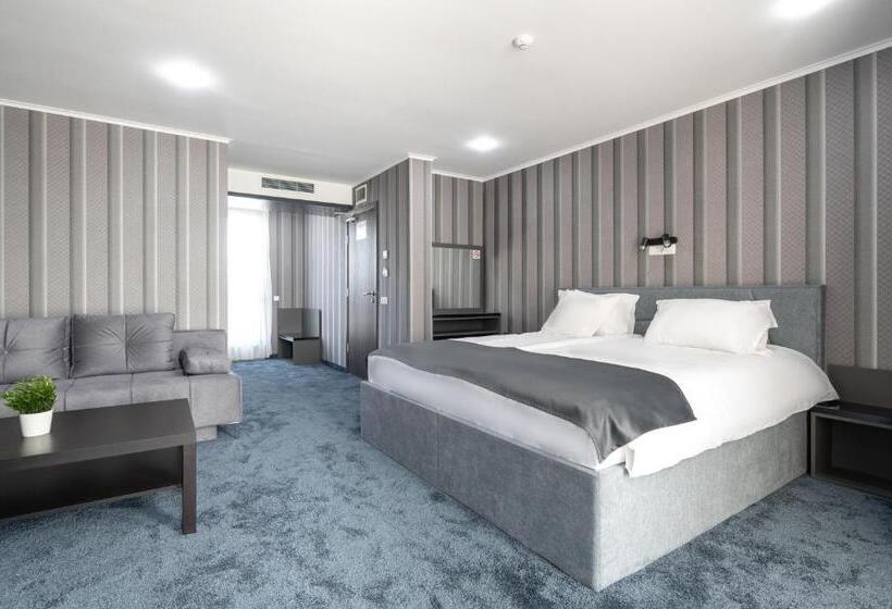 디럭스 스튜디오, Boutique 5