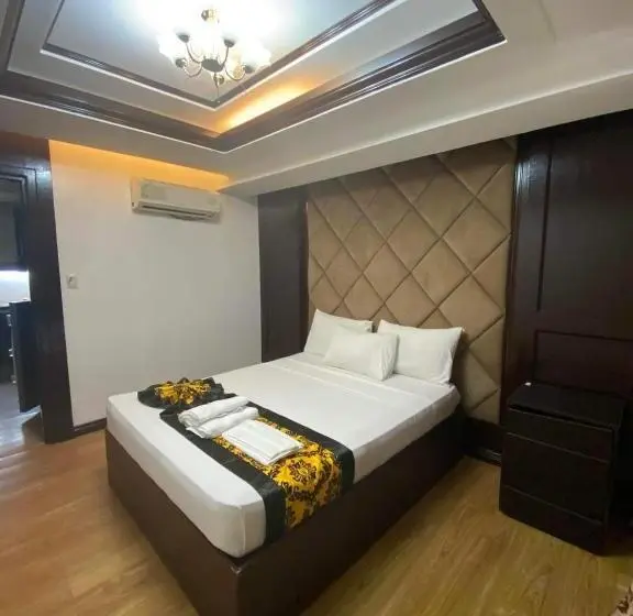 استودیوی استاندارد, Deluxe Room