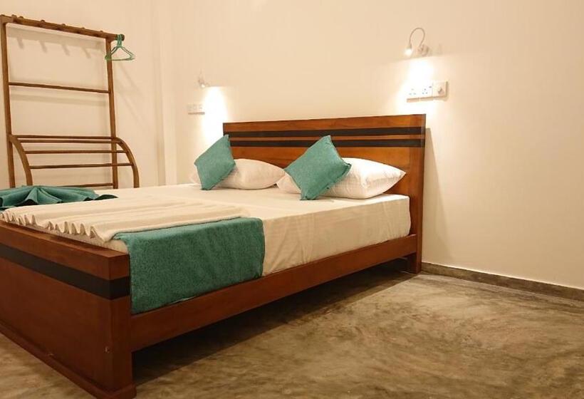 キングサイズベッドのスタンダードルーム, Green View Weligama