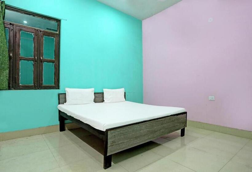 Номер Стандарт, Oyo V K Guest House