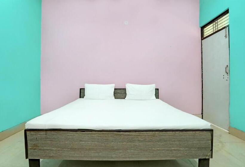 Номер Стандарт, Oyo V K Guest House