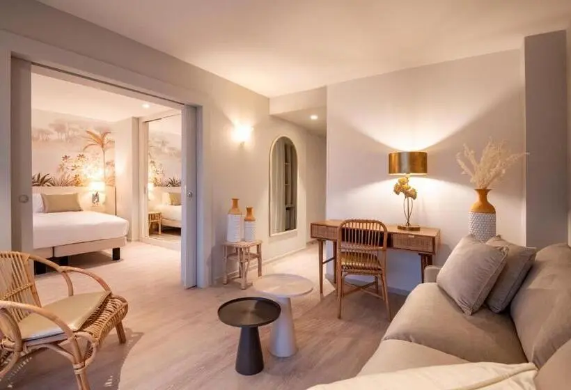 デラックススイート, Résidence Hôtelière Chambord Au Coeur De Menton Entièrement Rénovée