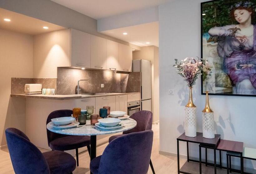 Апартаменты Deluxe 1 Спальня, Résidence Hôtelière Chambord Au Coeur De Menton   Entièrement Rénovée