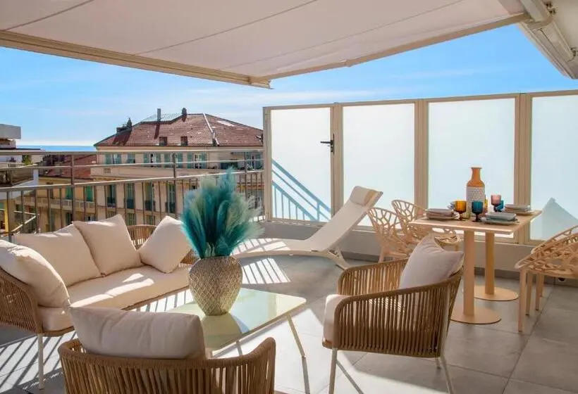 テラス付きスタンダードワンルーム, Résidence Hôtelière Chambord Au Coeur De Menton Entièrement Rénovée