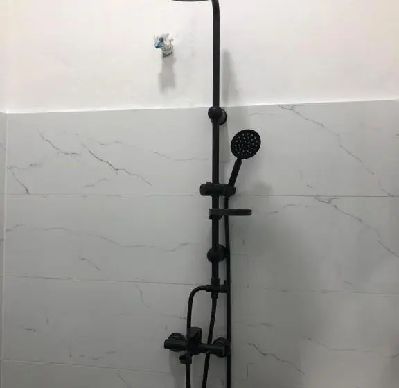 エコノミールーム, Skyn Smart Home