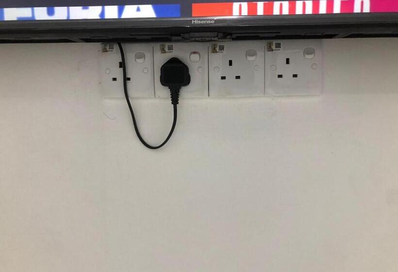 חדר דלוקס, Skyn Smart Home